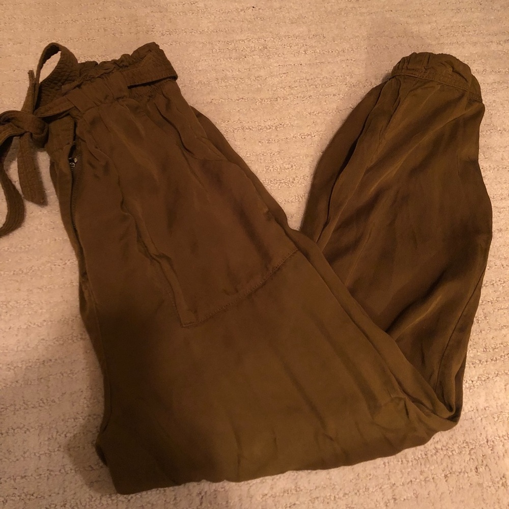 high waisted trousers